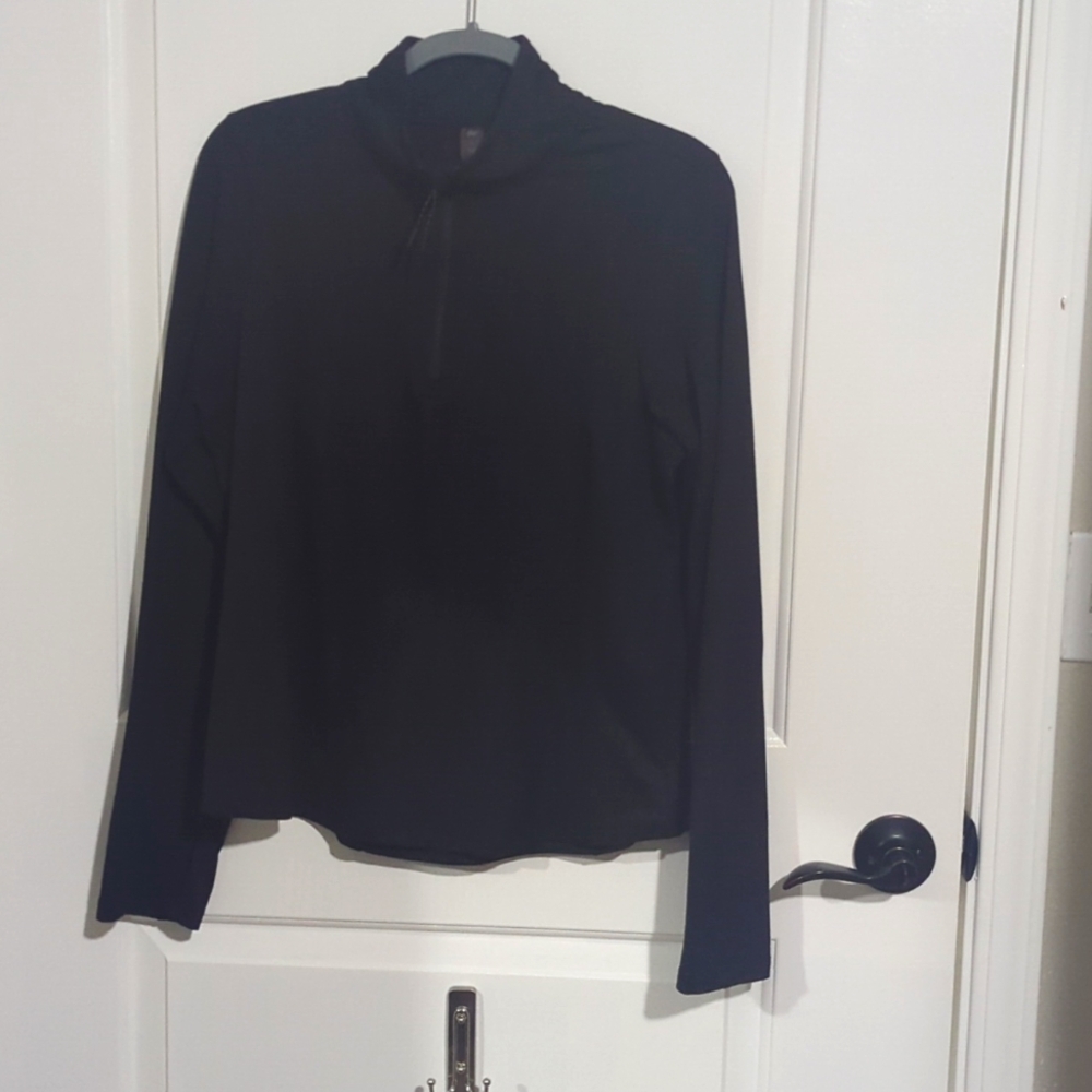 Like New Dip 1/4 Zip Pullover Black Sz L $15